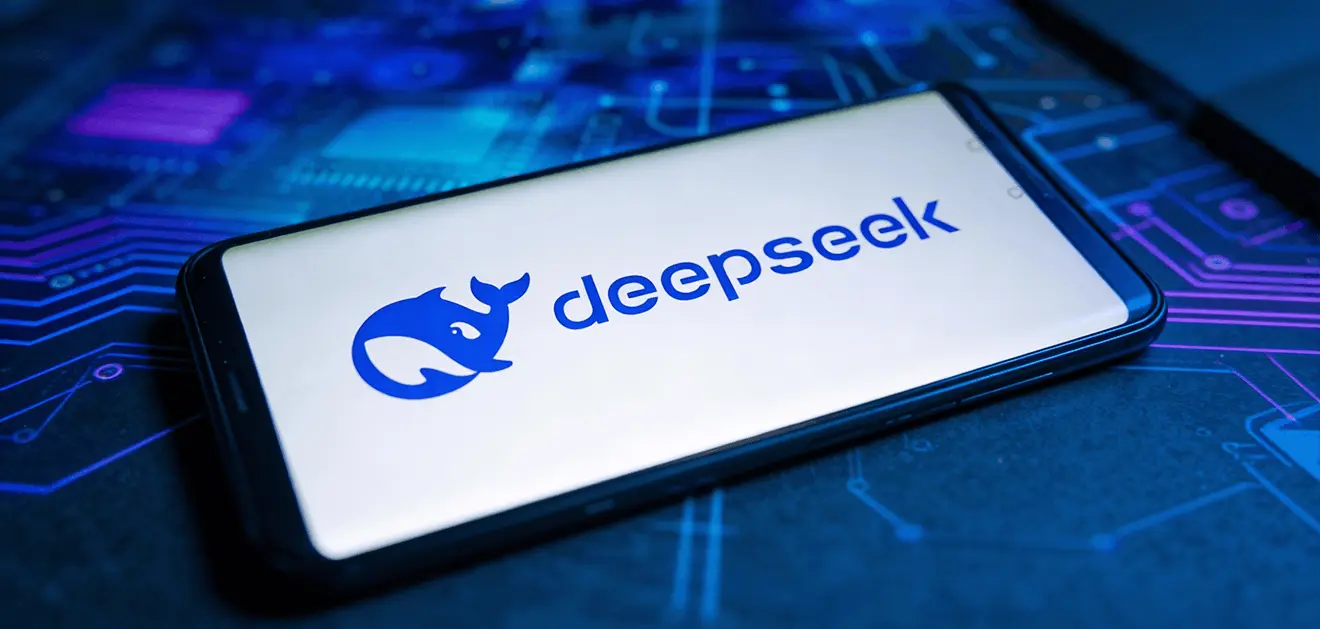 Open-Source-AI-Content-Web-Chatbot-using-DeepSeek-R1-Milvus-Database-&-FireCrawler